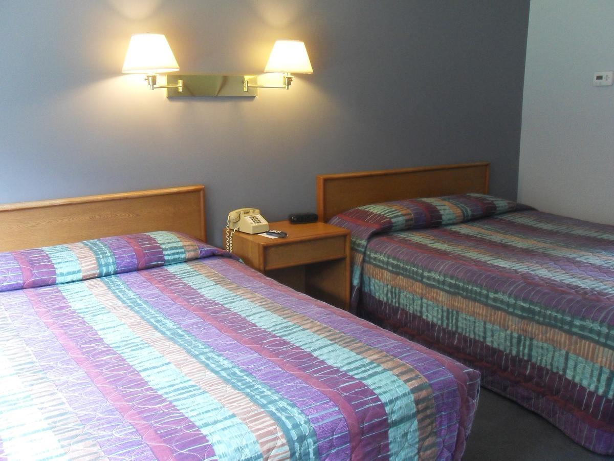 Swan Inn Motel Comstock Park Kültér fotó