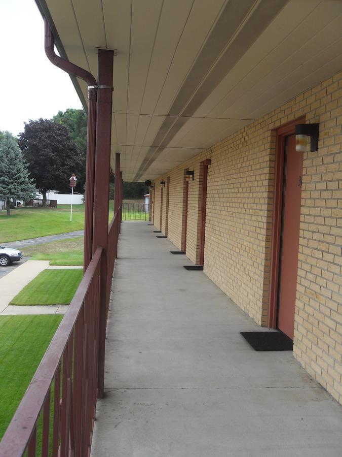 Swan Inn Motel Comstock Park Kültér fotó